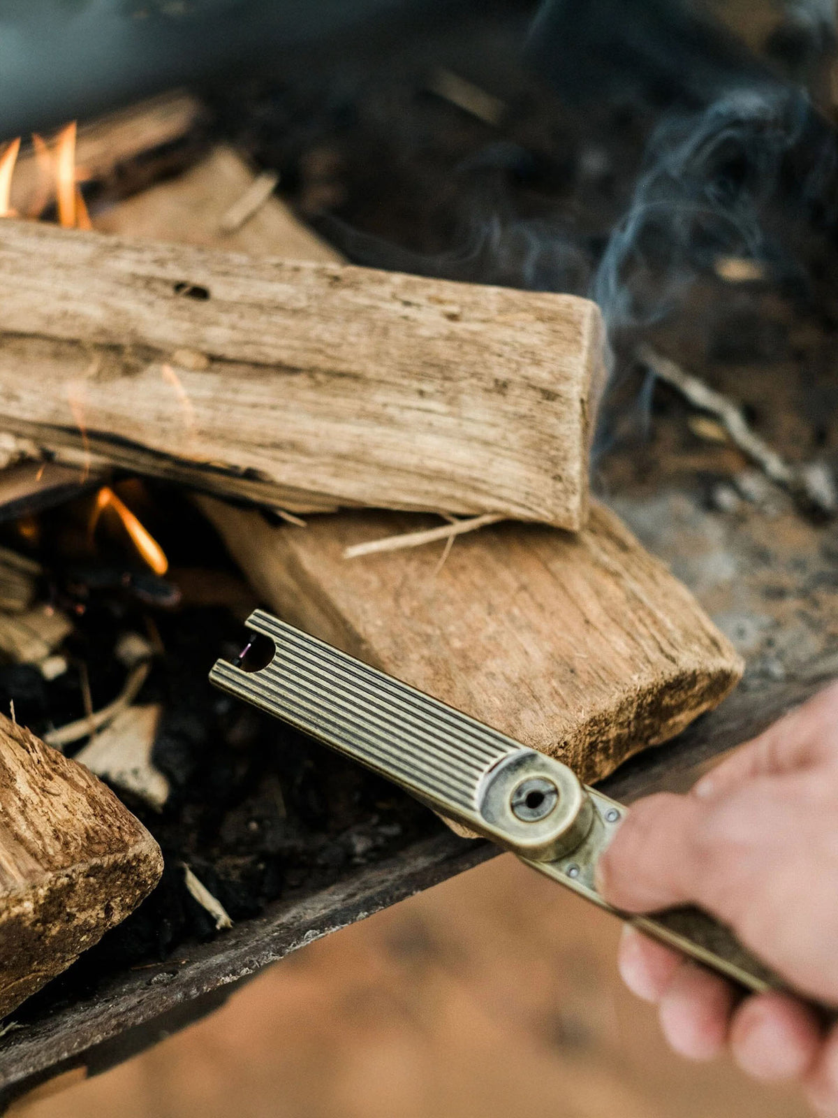 Pivot Arc Lighter