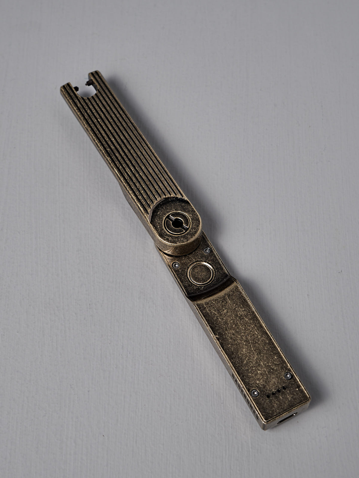 Pivot Arc Lighter