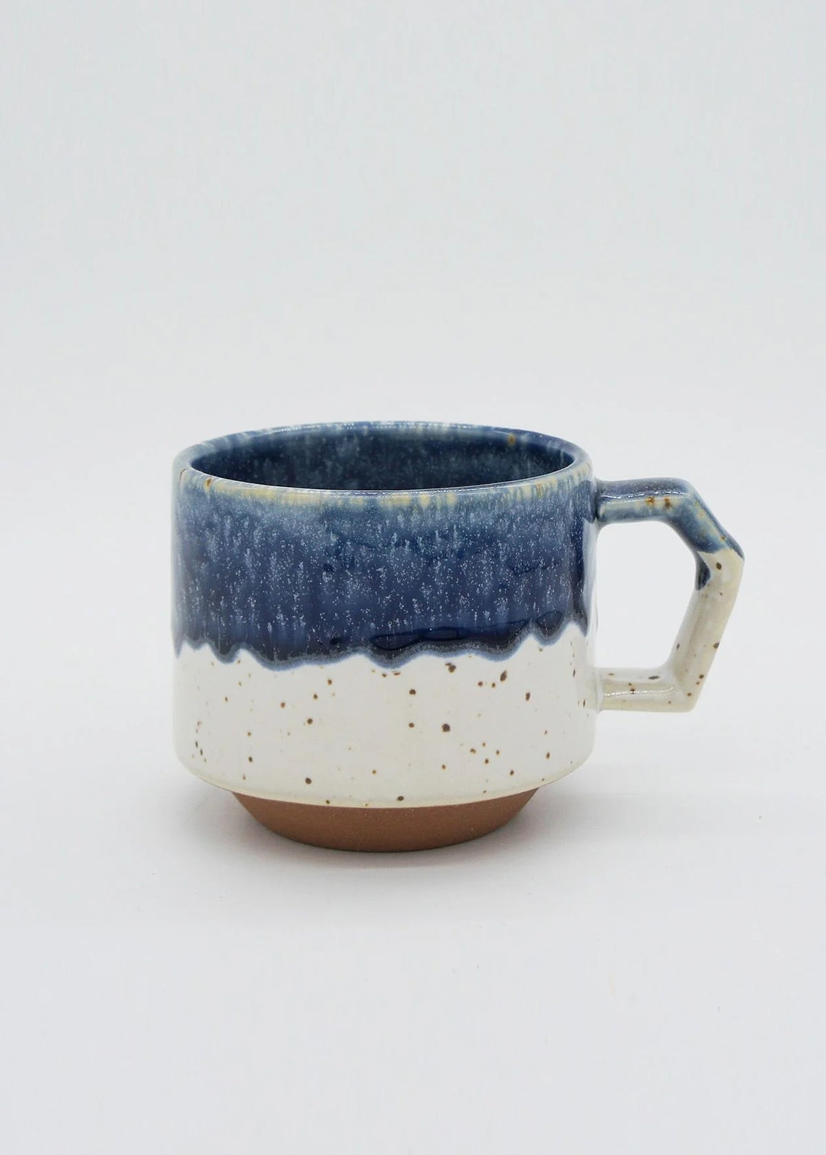 Aesthetic appeal - A Stacking Mug – Navy / White with a handle, by CHIPS Inc.
