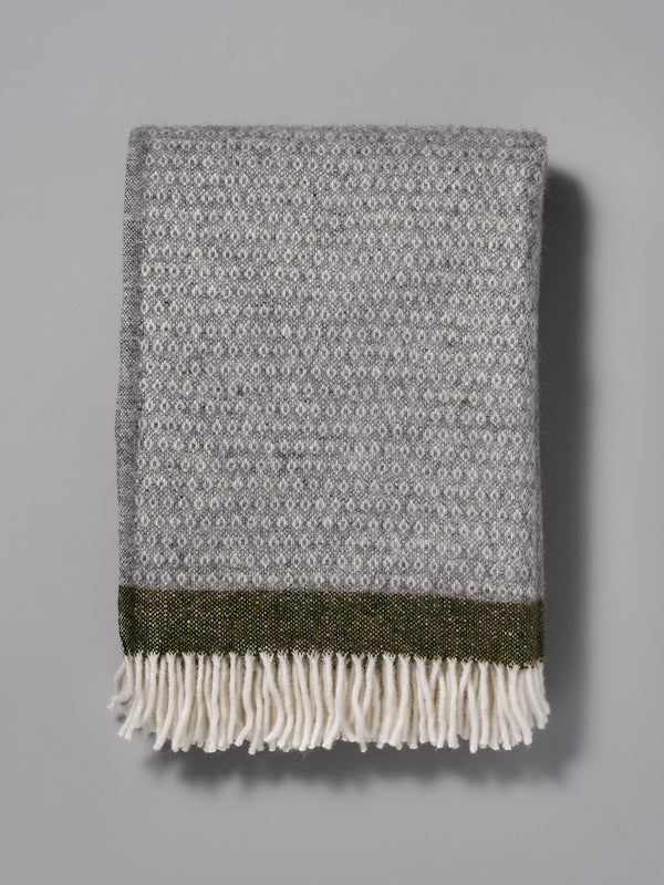 hampus-wool-throw-grey-green