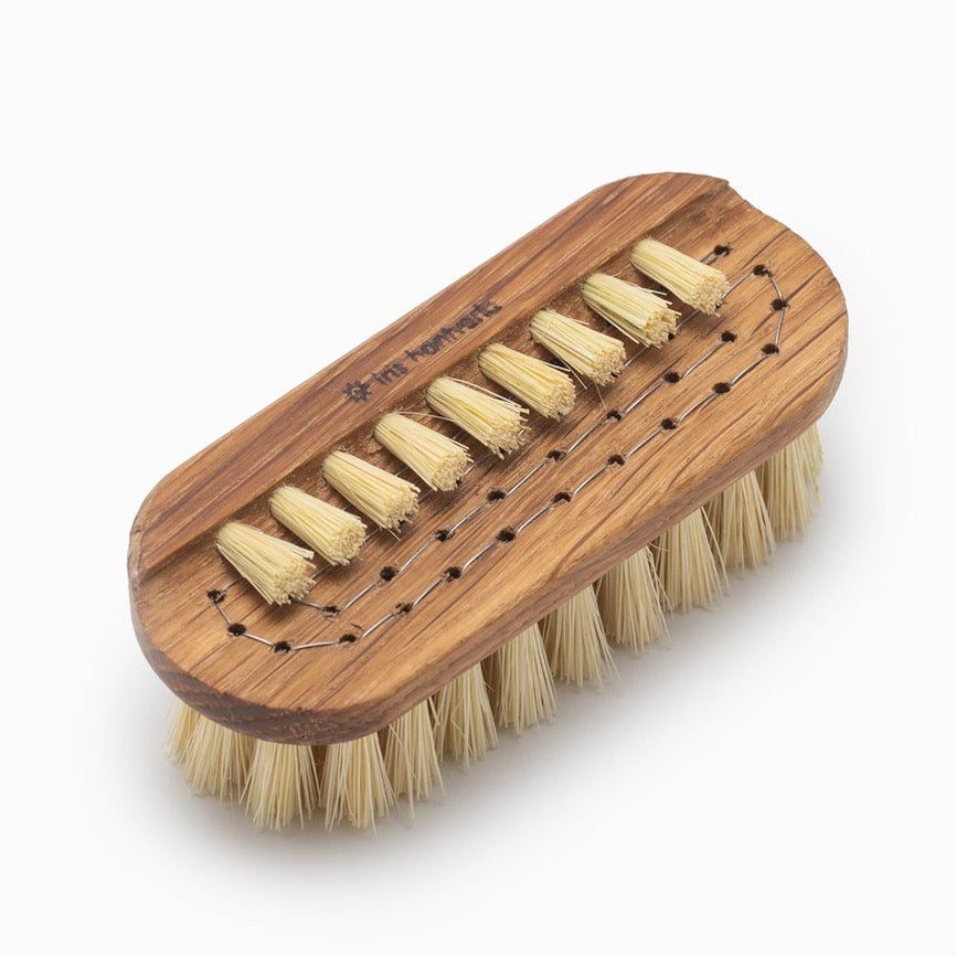 A Nail Brush – Large with wooden bristles on a white background, by Iris Hantverk.