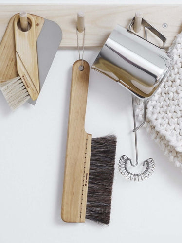 Table brush on hook