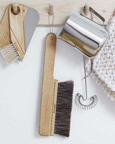 Table brush on hook