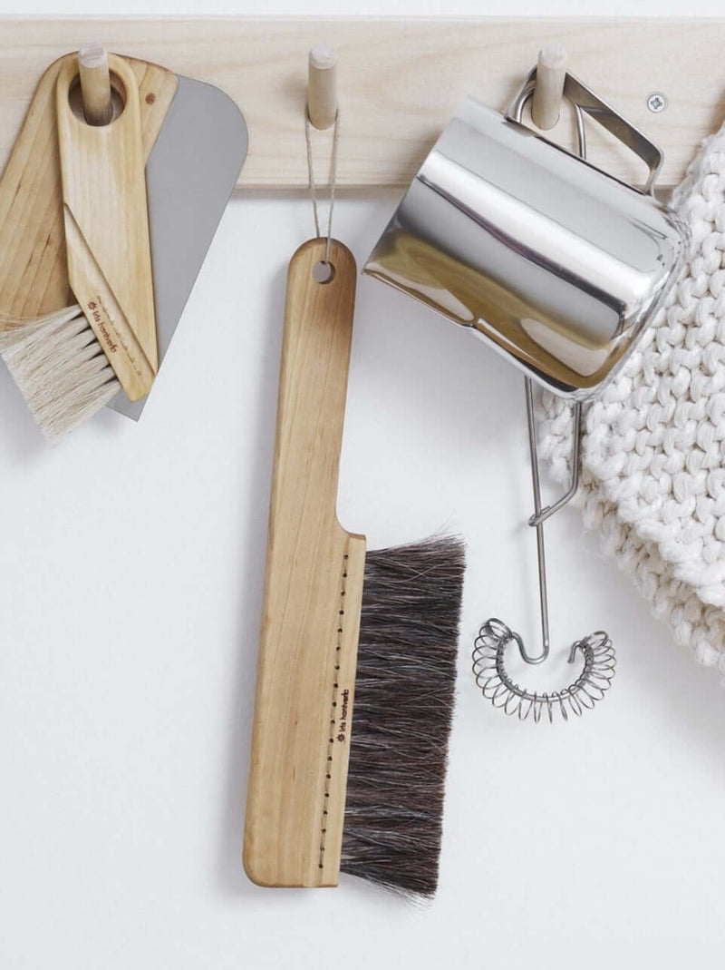 Table brush on hook