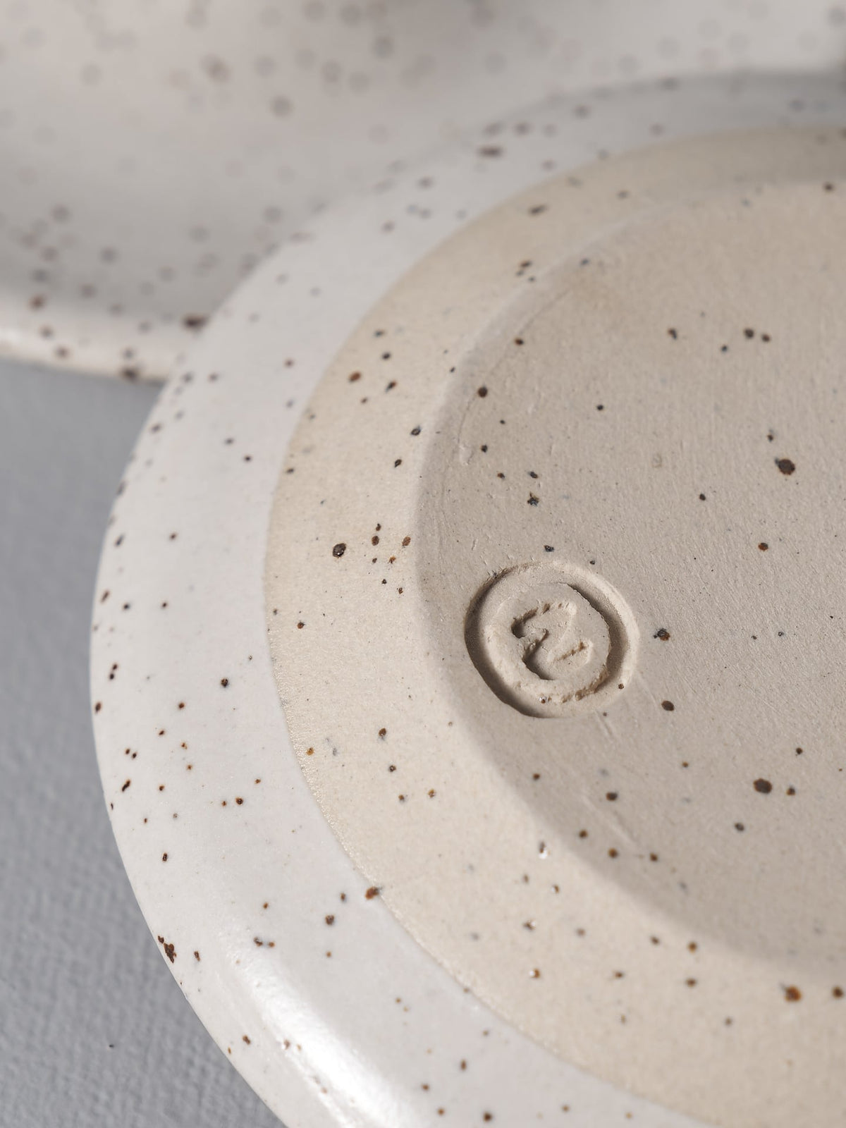 An Incense Holder – Speckled White with Nicola Shuttleworth brand.