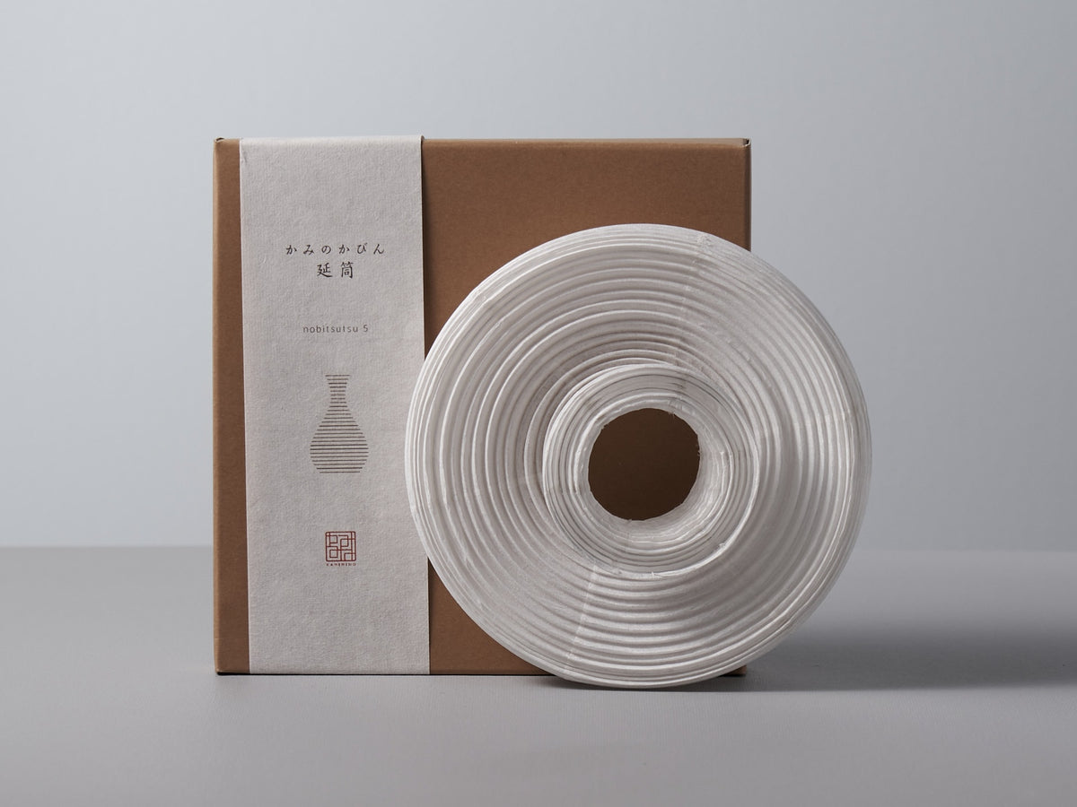 A Nobi-tsutsu Paper Vase – №5 by Hayashi Kougei in a box.