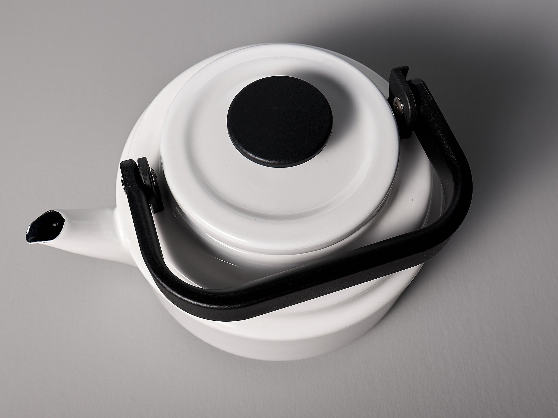 Amu Stove-top Kettle - White | Noda Horo - Made Good