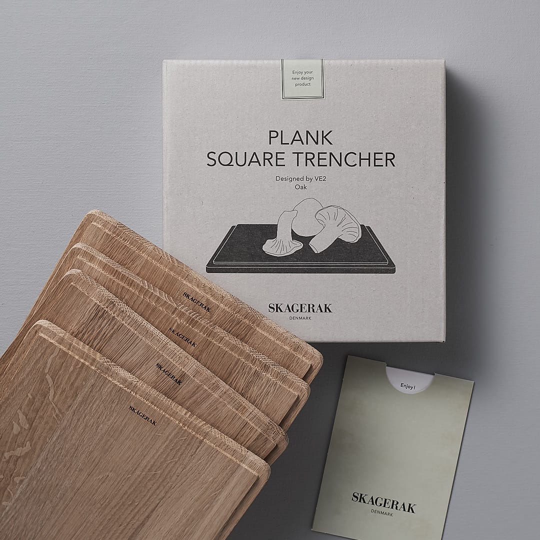 Skagerak Plank Square Trencher 4pcs – Oak chopping board set.
